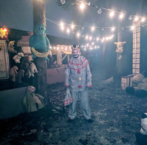 twisty the clown at Nightmare on Edgewood